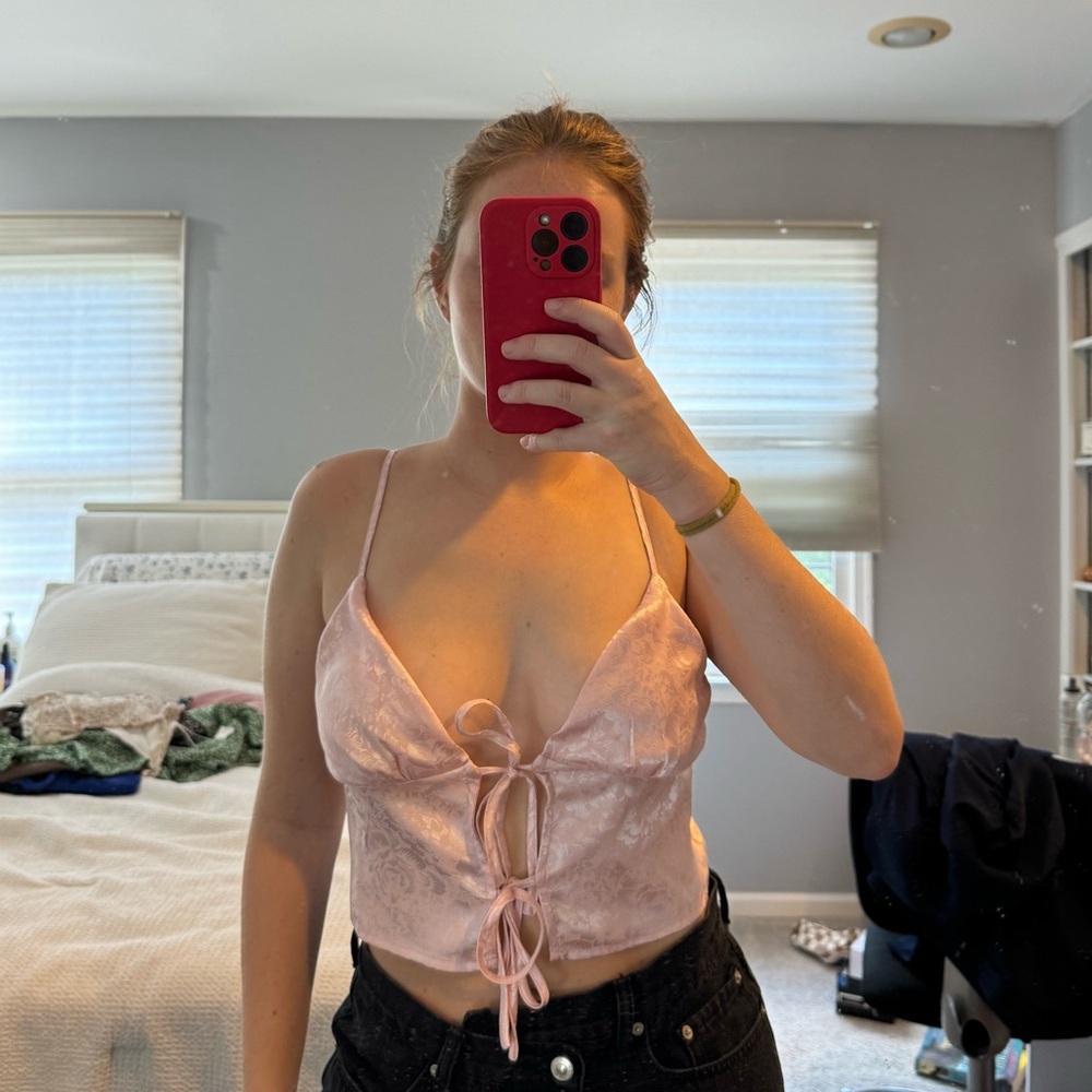 LA hearts pink top